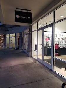 Charlotte Premium Outlets photo 4