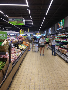 Overland Pointe Marketplace photo 2