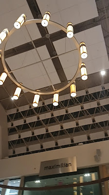The Shops at Chestnut Hill photo 3