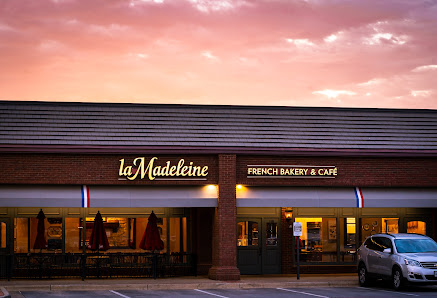 Kingsgate Center North photo 1