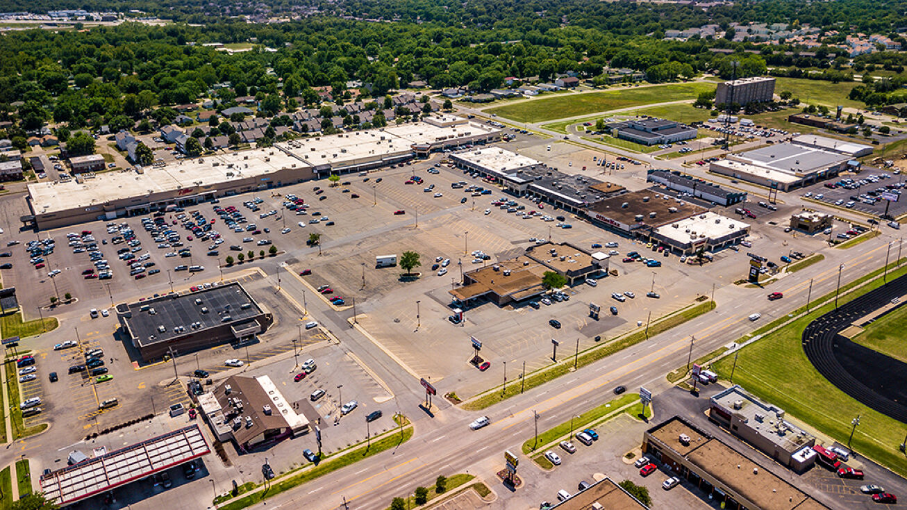 Fairlawn Plaza Shopping Center in Topeka, KS