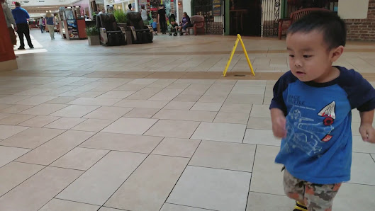 Sooner Mall photo 3