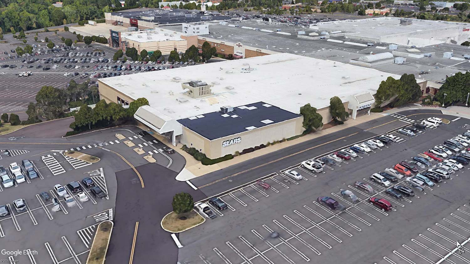 Forest Hills Shopping Center in Montgomery, AL