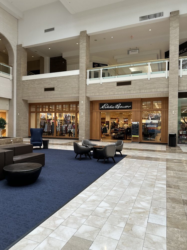 Hawthorn Mall in Vernon Hills, IL
