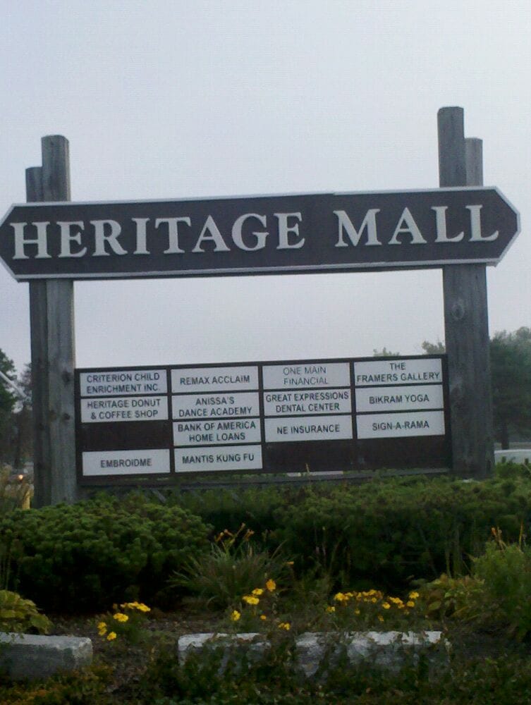 Heritage Mall in Albany, OR
