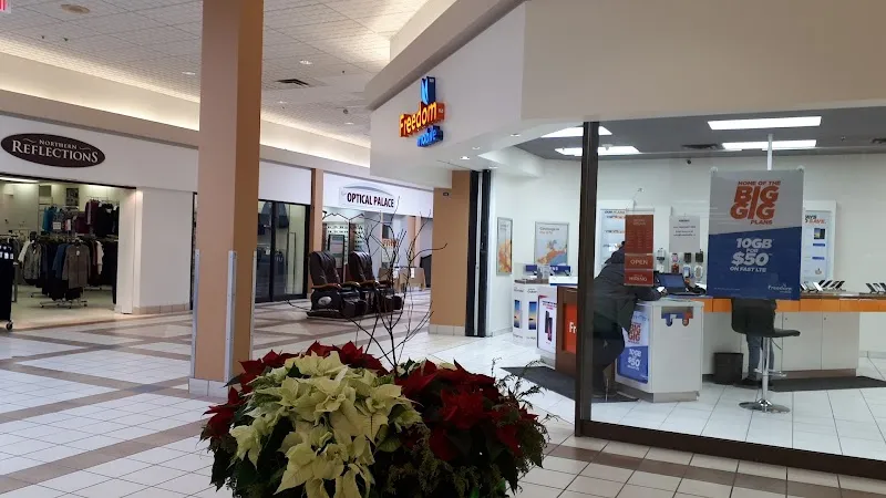 Highland Park Shopping Centre in Kitchener, ON