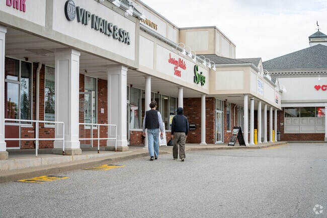 Hilltop Plaza in East Greenwich, RI