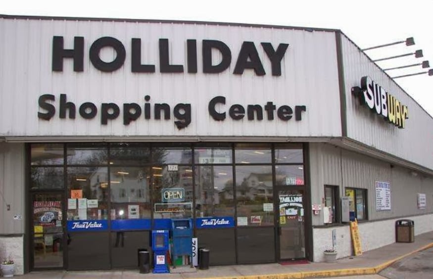 Holliday Shopping Center in Montello, WI