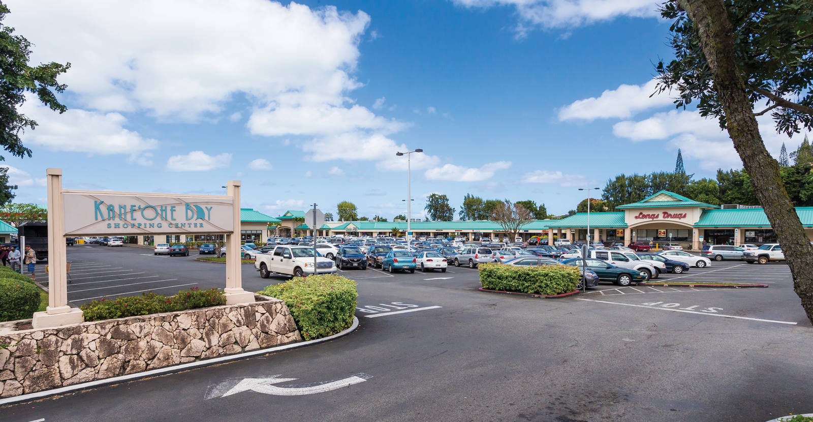 Kaneohe Shopping Center in Kaneohe, HI
