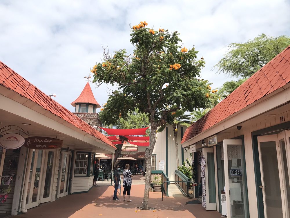 Kona Inn Shopping Village in Kailua-Kona, HI
