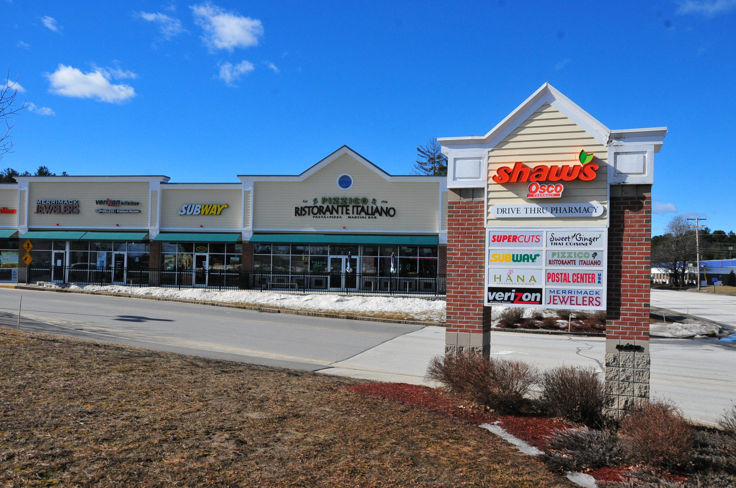 Merrimack Village Mall Shopping Center in Merrimack, NH