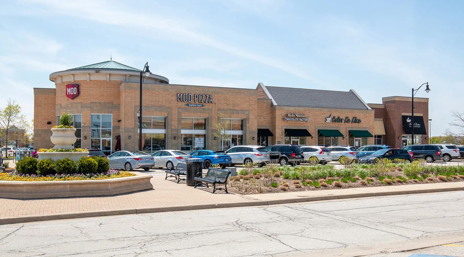 Naperville Crossings in Naperville, IL