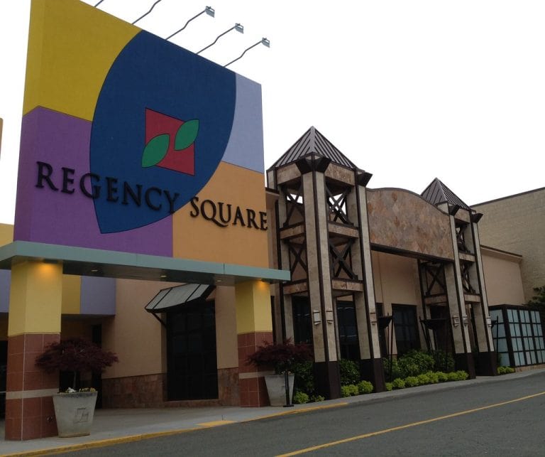 Olde Town Shopping Center in Richmond, VA