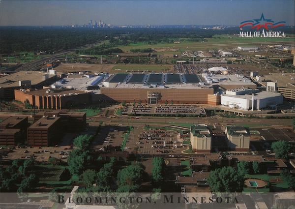 Penn Lake Shopping Center in Bloomington, MN