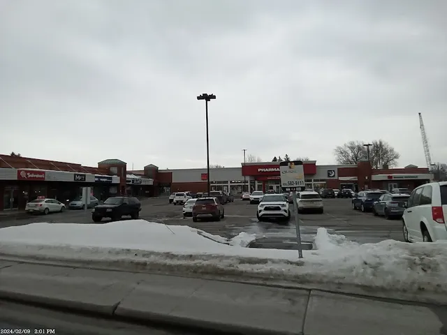 Place Beauchesne (1985) in Repentigny, QC