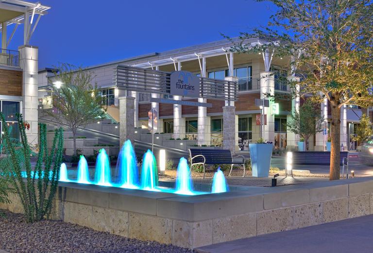 Plaza De Flores Shopping Center in El Paso, TX