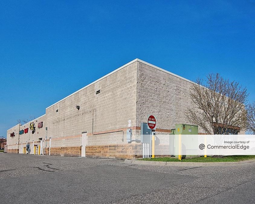 Riverdale Commons in Coon Rapids, MN