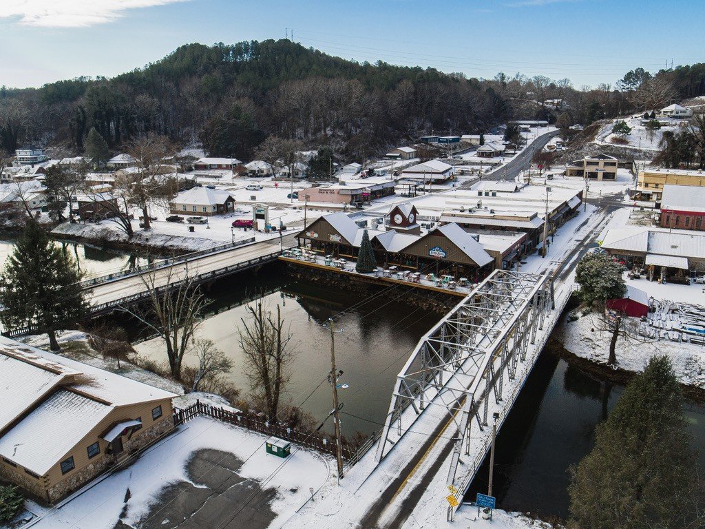 Riverwalk Shops in McCaysville, GA