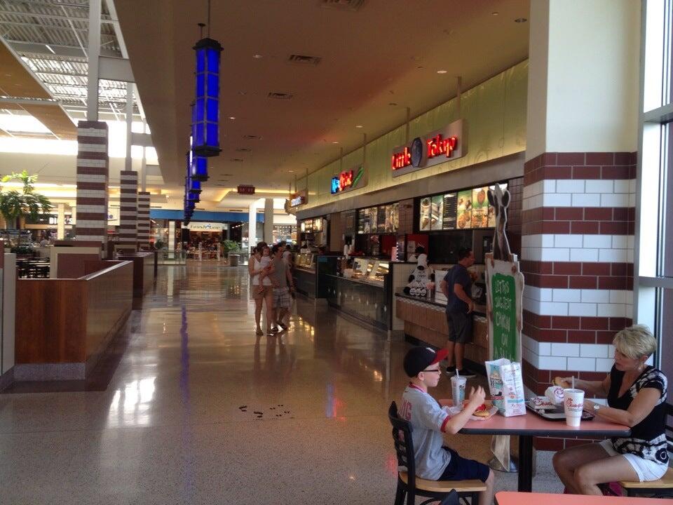 Robinson Town Centre in Pittsburgh, PA