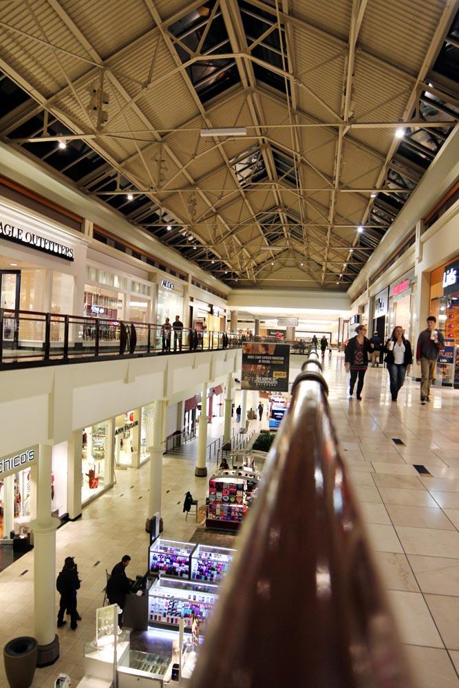 Rockwell Plaza Shopping Center in Oklahoma City, OK