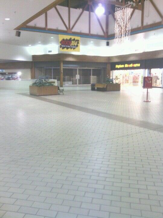 Sawmill Square Mall in Laurel, MS