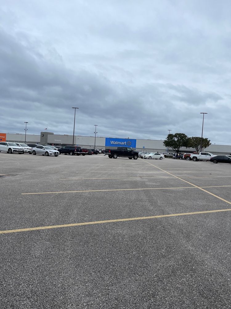 Shops at Dowlen in Beaumont, TX
