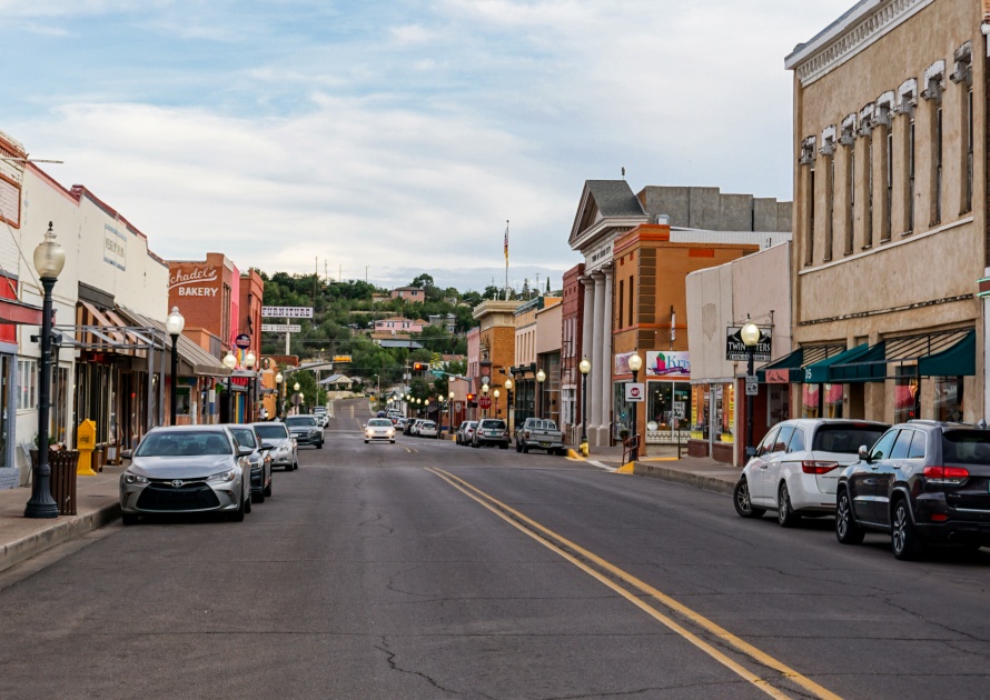 Silver Crest Shopping Center in Silver City, NM