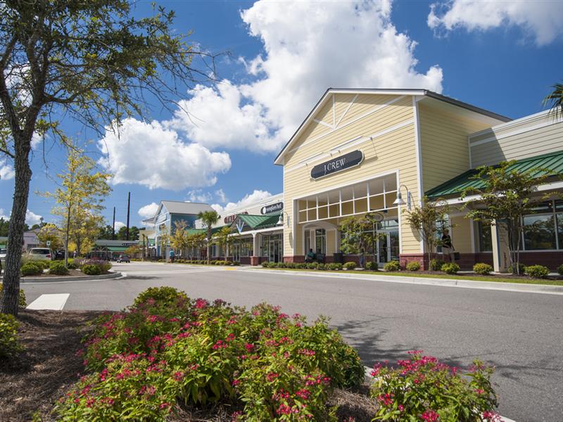 South Island Square Shopping Center in Hilton Head Island, SC