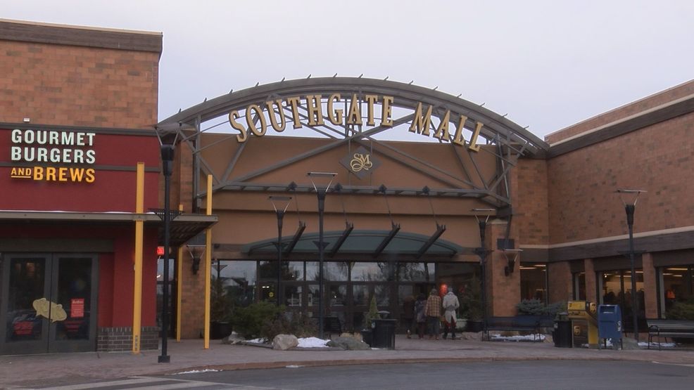 Southgate Shopping Center in Southgate, MI