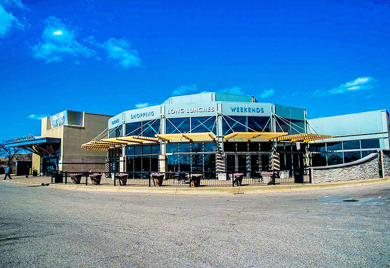 Sterling Center Shopping Center in Sterling Heights, MI