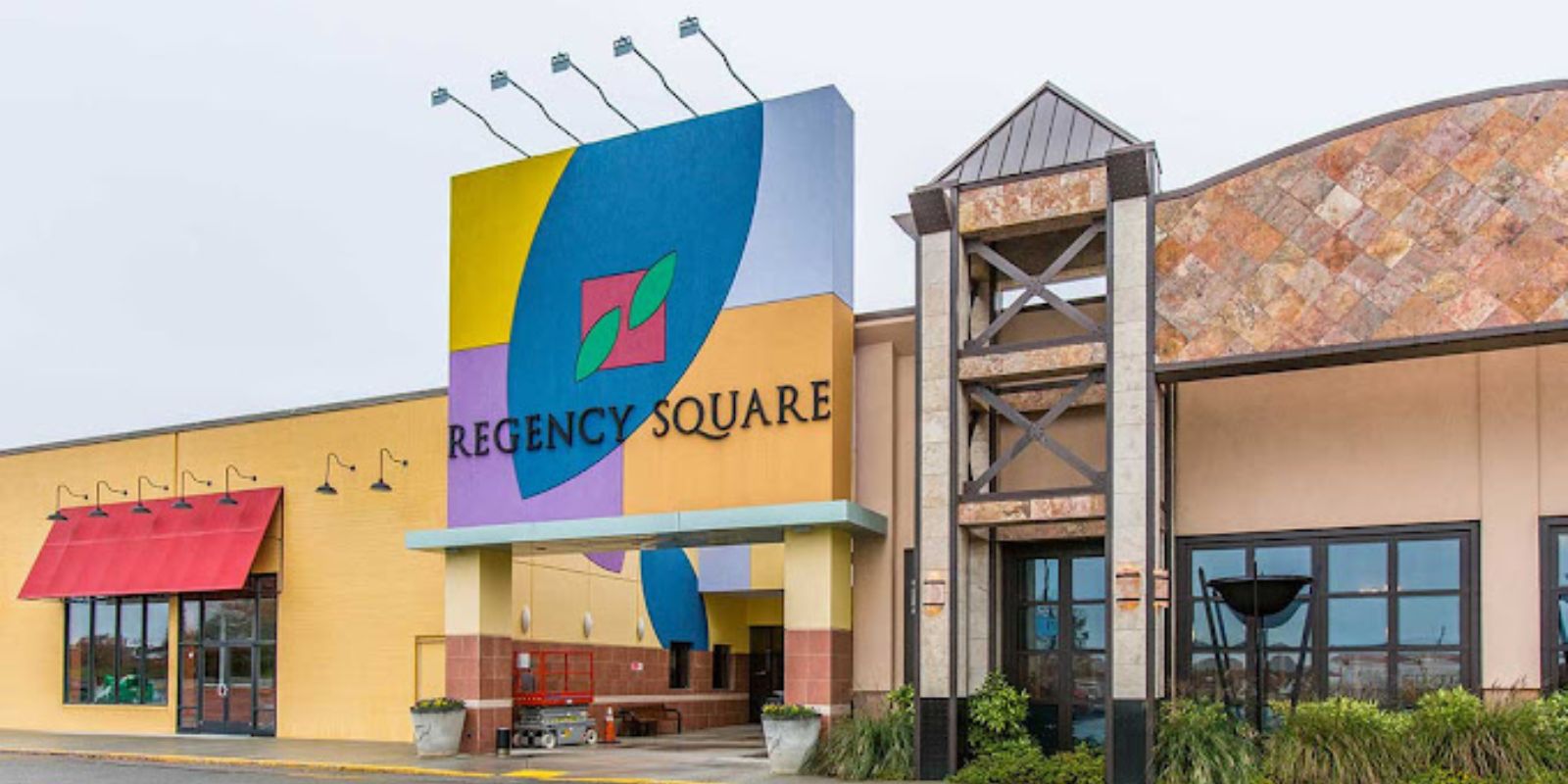 Stonebridge Shopping Center in Richmond, VA