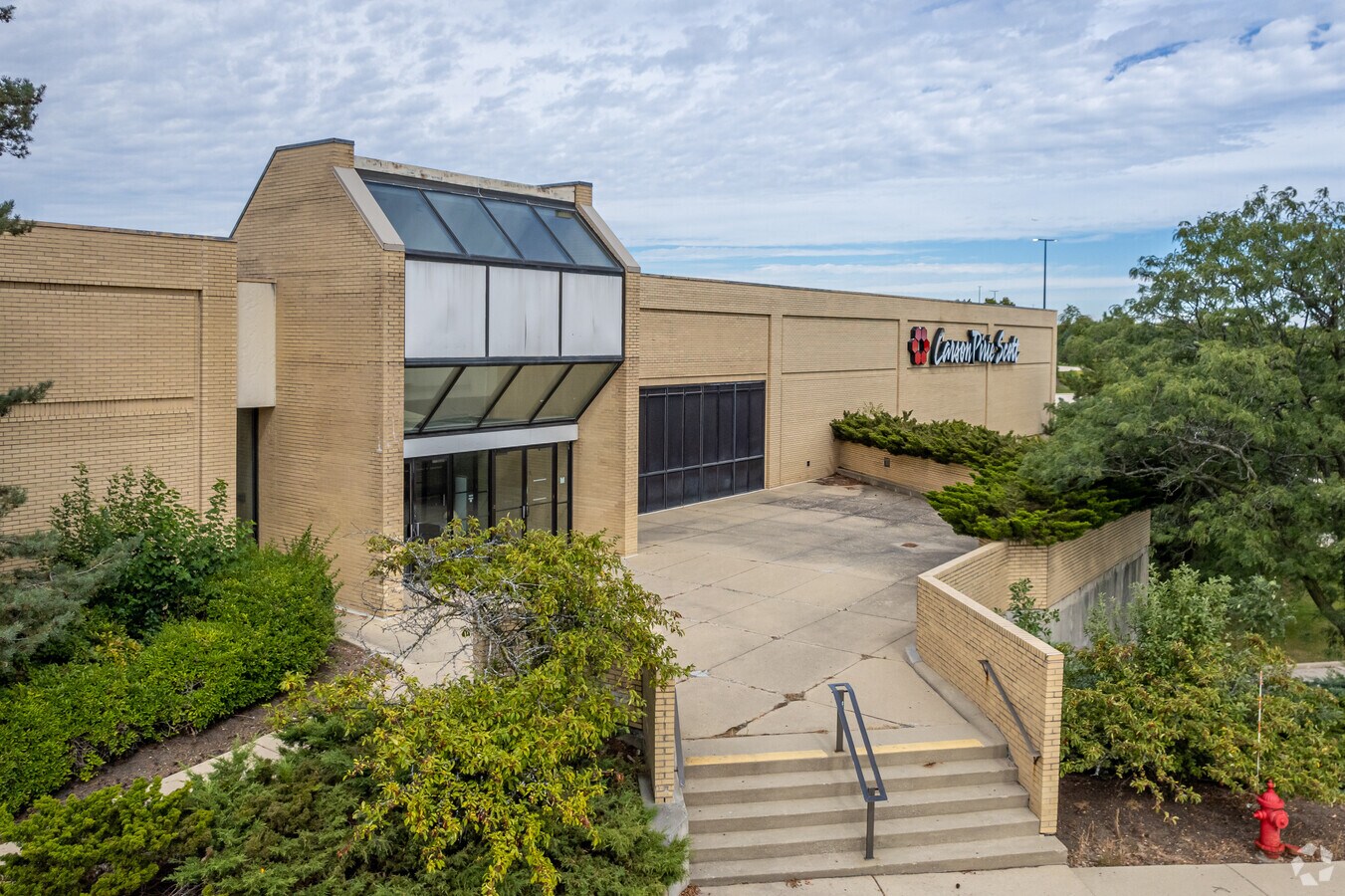 Stratford Crossing in Bloomingdale, IL
