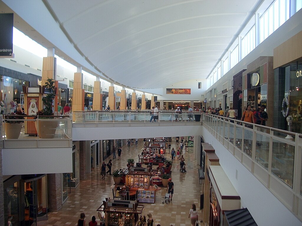 The Shoppes at Casa Paloma in Chandler, AZ