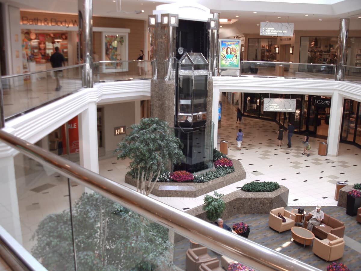 Twelve Oaks Mall in Novi, MI