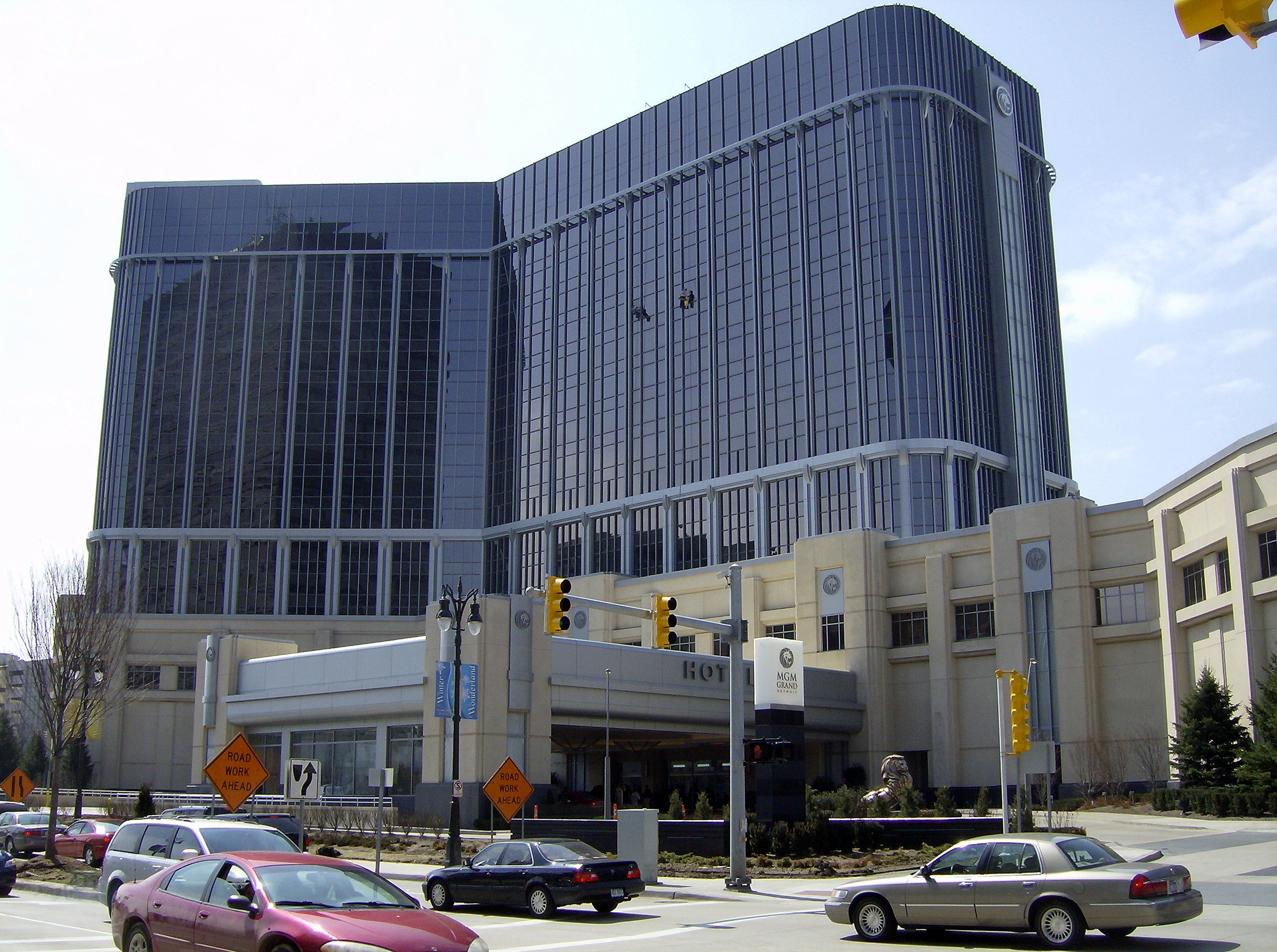 Vegas Plaza in Detroit, MI