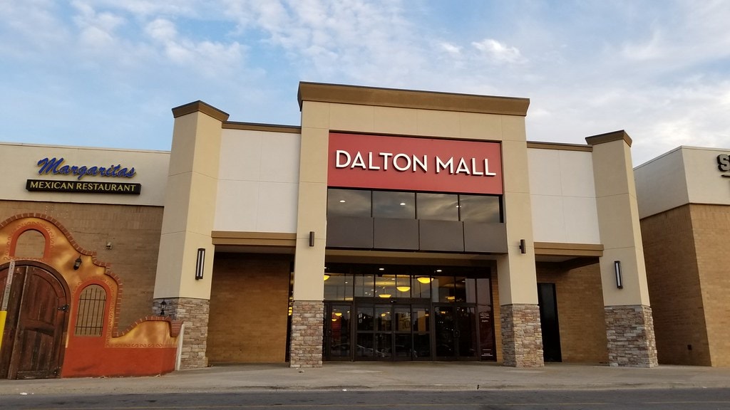 Wallnut Square Mall in Dalton, AL