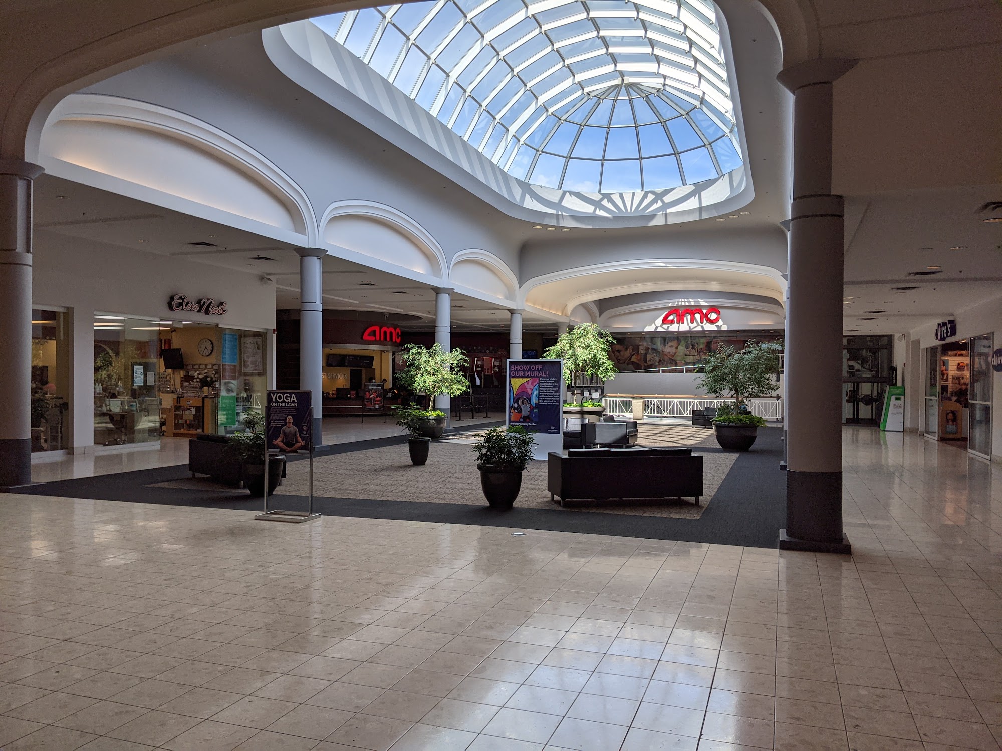 Ward Parkway Center in Kansas City, KS