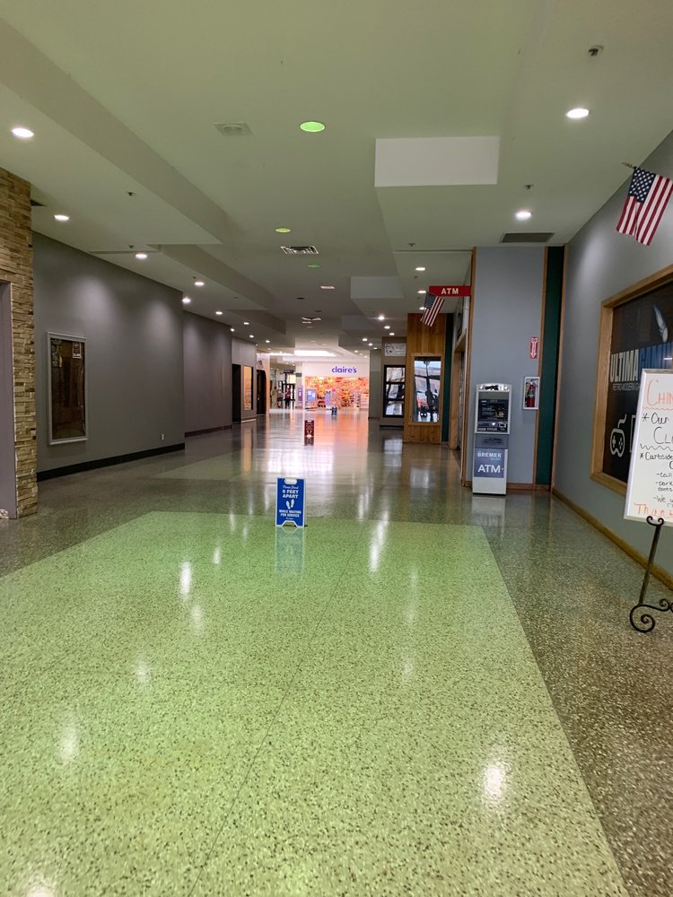 Washington Square Mall in Detroit Lakes, MN