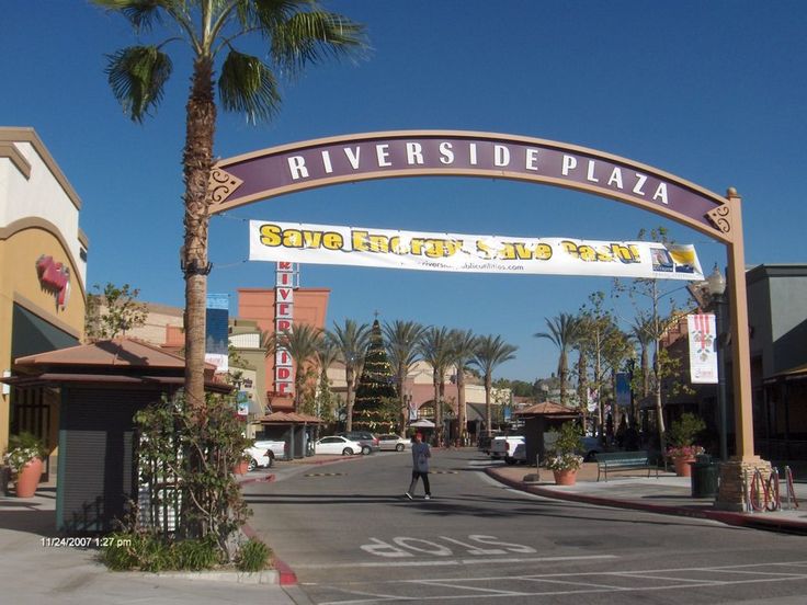 West Plaza Shopping Center in Riverside, CA