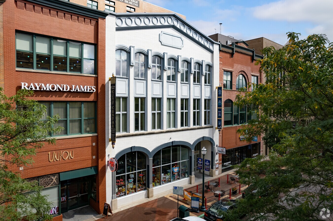 Westnedge Corners Mall in Kalamazoo, MI