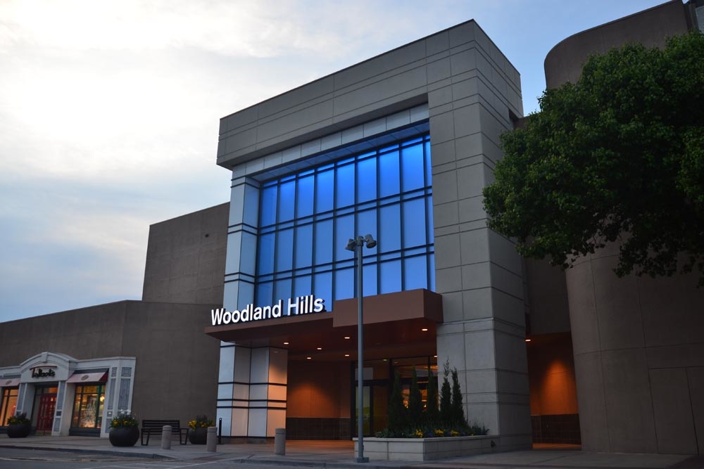 Woodland Plaza in Tulsa, OK