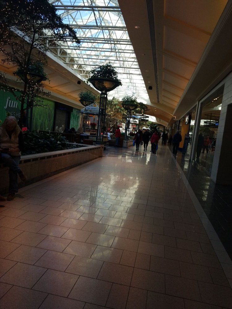 Mill Creek Shopping Center in Wilmington, DE
